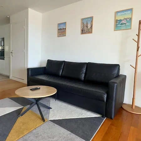 Vue Exceptionnelle, Balcon, A Pied 4 P *